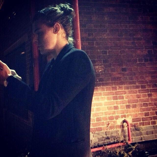 whatevsjustin's tweet photo. harry feels 24/7 http://t.co/hnbQ4XnkSU