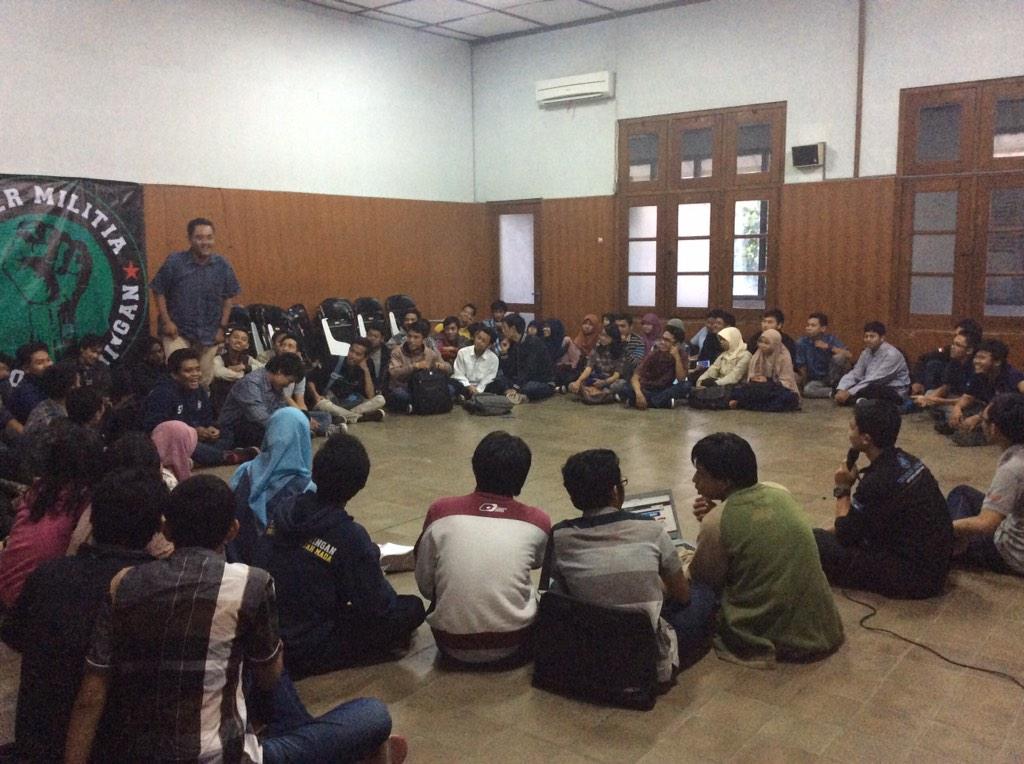 TJ_UGM2013 tweet media