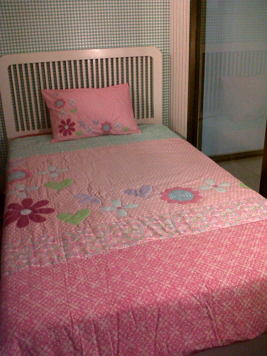 simply_idea's tweet photo. Bedcover Special Edisi by Simply idea.Sisa 2pcs Sgera pesan di sini.Harga Rp.550.000,-Who is the fastest,will get it. http://t.co/uFF3yHXUHQ