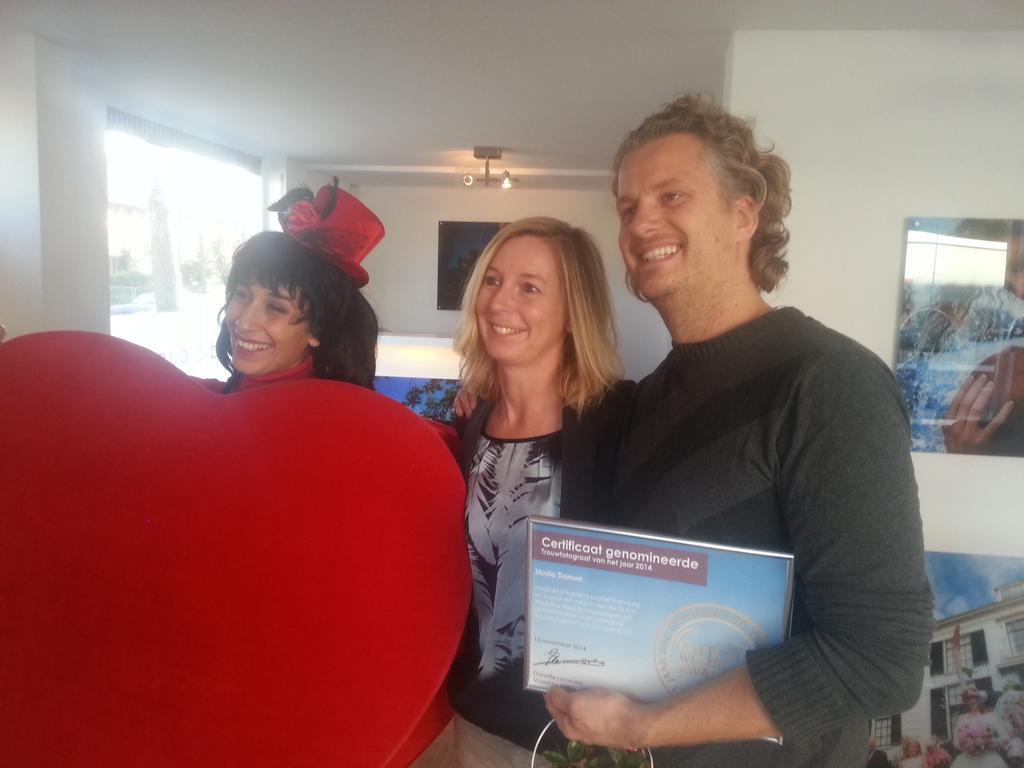 Met open armen werd ons HARTENmeisje HARTelijk ontvangen door studio Damon.... #DWA2014 van HARTE!