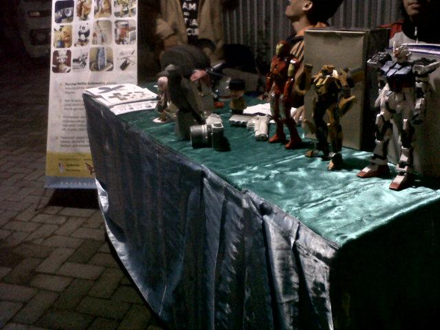 Dan kita jugaa ada komunitas paper replika indonesia (peri) malang.