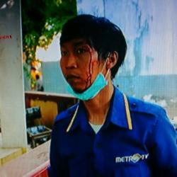 Cocokmi_'s tweet image. selain Mahasiswa, Jurnalis juga dipukuli. nda tau Baca kah pak??? #SaveUNM