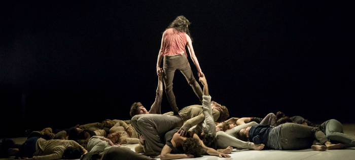 NucleoArtzine's tweet photo. #danza @romaeuropa #REF14 #DNA14 @TeatroVascello @csharonfridman : Caìda libre+¿Hasta Dónde? http://t.co/ZWP9TnI8He http://t.co/P2cFMawkVo