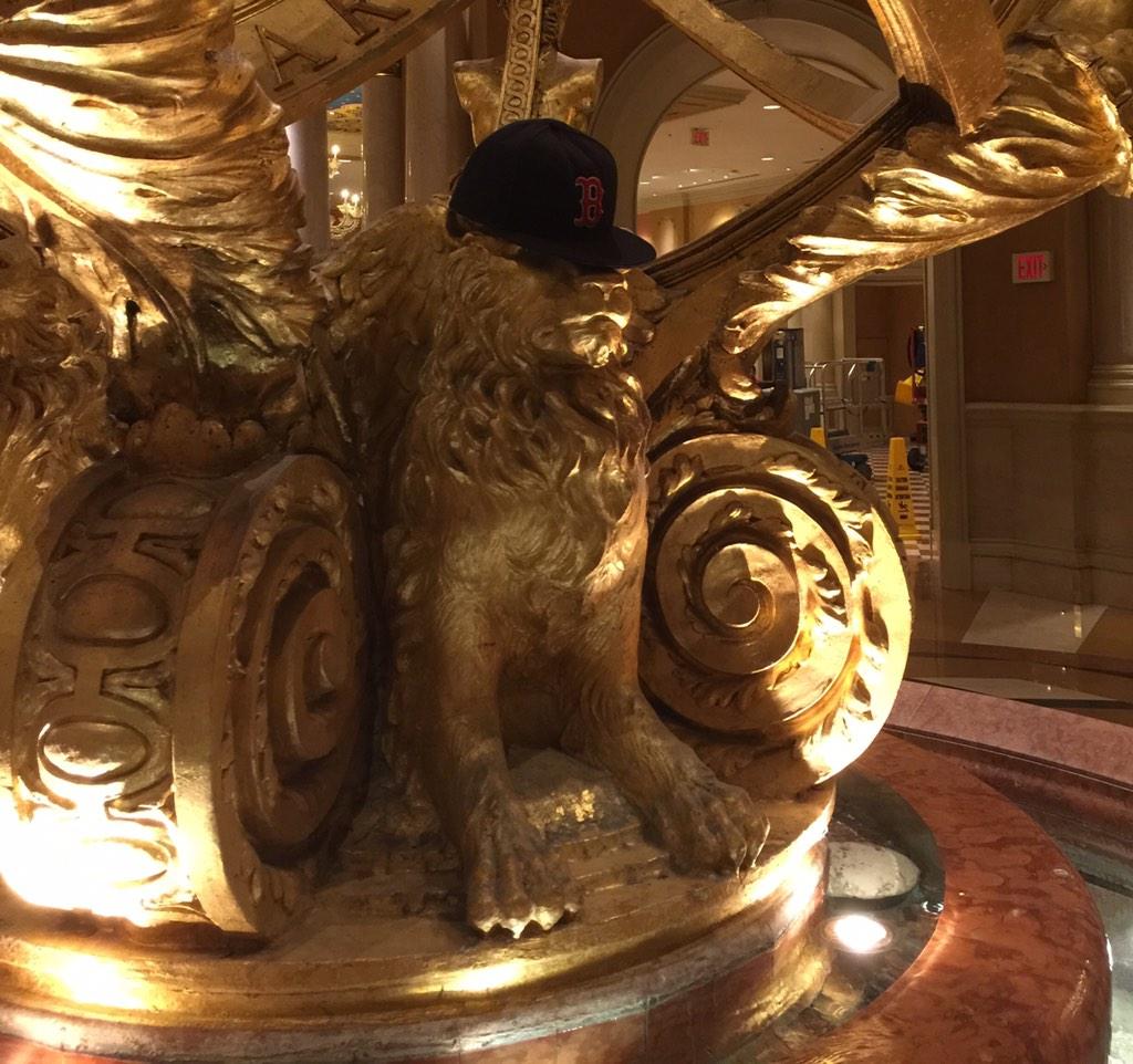 brobergs_hat tweet picture