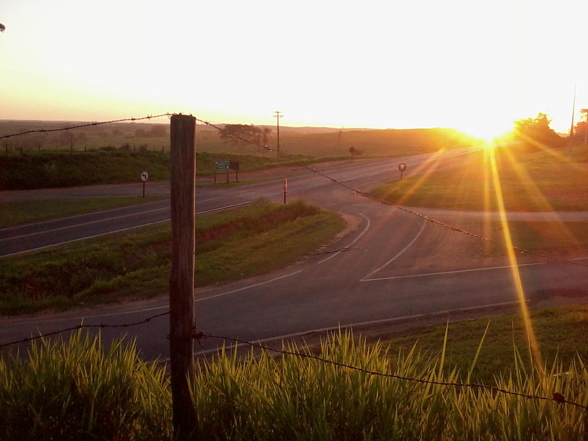 AllissonTanazio's tweet photo. #noticiasdamanha Trovo de Jatobá-SP Alisson Tanázio http://t.co/Y07Kgpzxlk