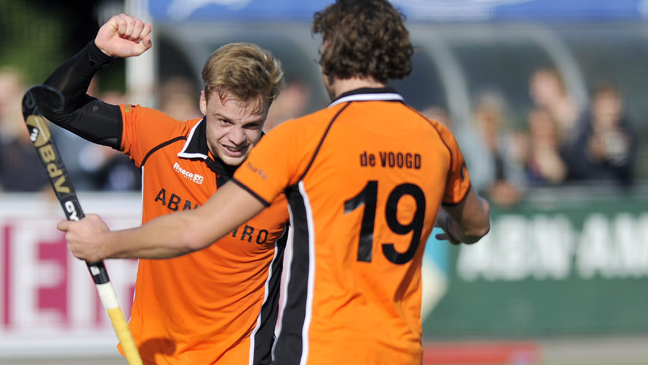 MHCOranjeZwart's tweet photo. Het dubbelweekend van @OZHeren1 leverde twee overwinningen  op, bekijk hier beide zeges! https://t.co/lg64wS4Moc http://t.co/UzZIvg68HI