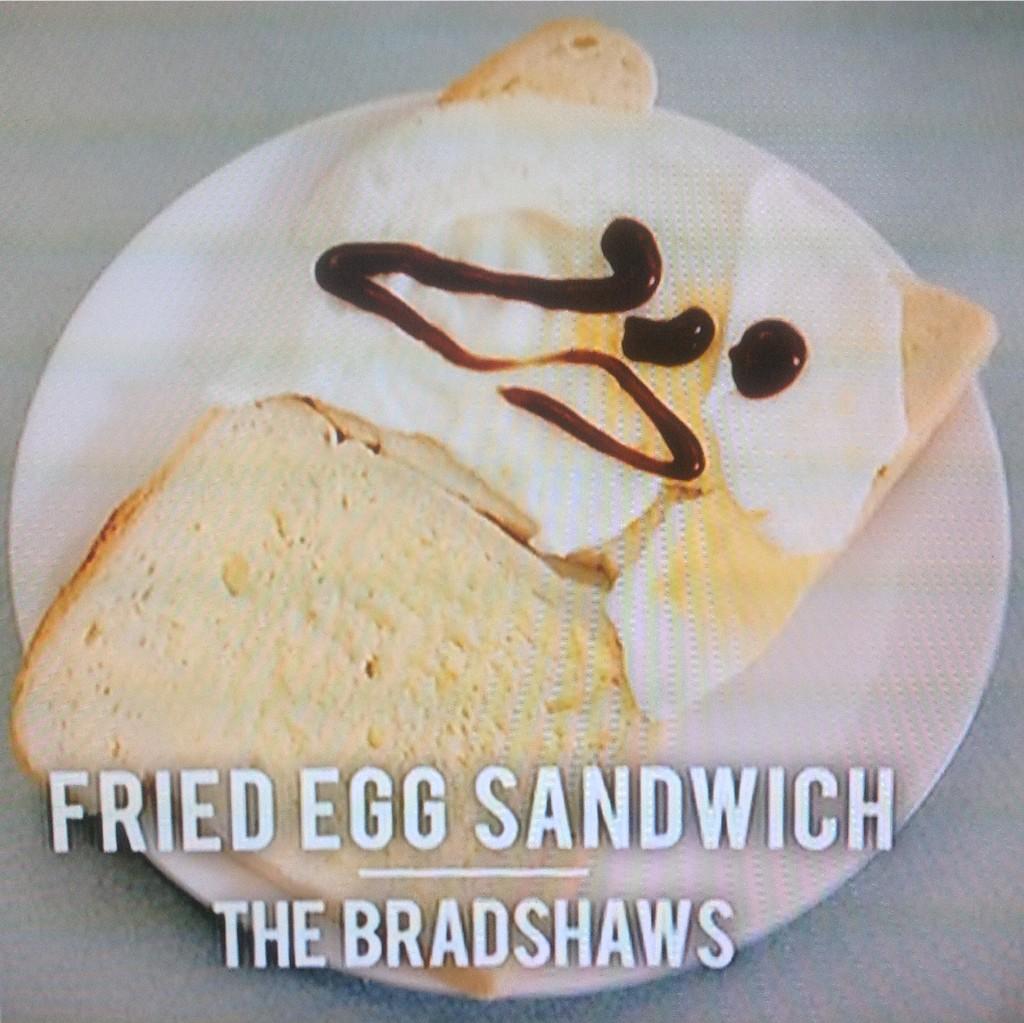 JohnnyVegasReal's tweet photo. Voilà @simonrim Fried Egg Sandwich with a hint of startled cat! Get the Bradshaws on @SundayBrunchC4 #TheKitchen http://t.co/CjCtoXHM1O