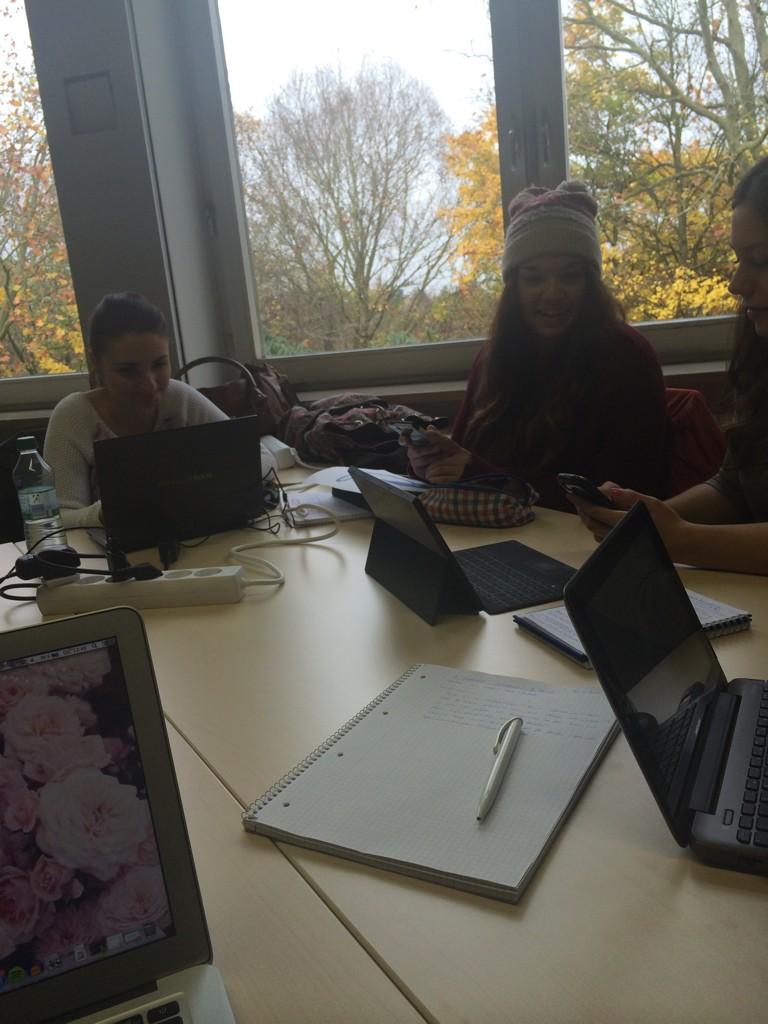 Vorbereitung läuft #barcamp #onkomm