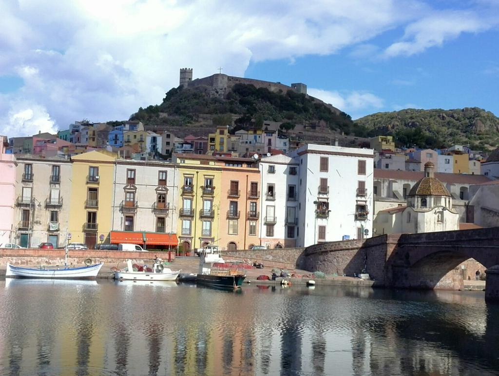 Autumn in Bosa, the only river town of #Sardinia
Autunno a Bosa, l'unica città fluviale della #Sardegna