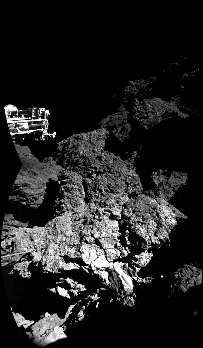 AshDoveJay's tweet photo. #Phiale defo on it's side. Shadows are sharp in space. Rocky features at top right not sharp (far away) @AkshatRathi http://t.co/gsZLXxYTyE