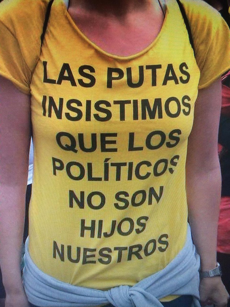 josefajram's tweet photo. Con toda la basura política que tenemos en este país, nunca está de más que insultemos a quien lo merece 😭 http://t.co/45ctax50th