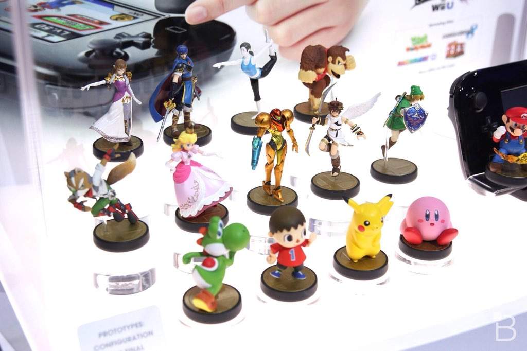 VideoGamesAmino's tweet photo. Are #WiiU #Amiibos placebos? You tell me! #VGAmino #Collectibles #SmashBros #Outsidethegames http://t.co/Kdr2oftuzy http://t.co/8zQ3SlnkUi