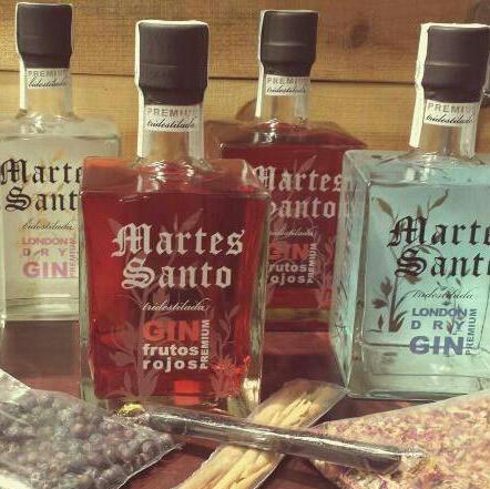 JgDistribucion's tweet photo. @CoriaWeb Vuelve a Sevilla la marca “Martes Santo". Gracias por seguirnos. Un saludo. http://t.co/QHNOyZWm2m