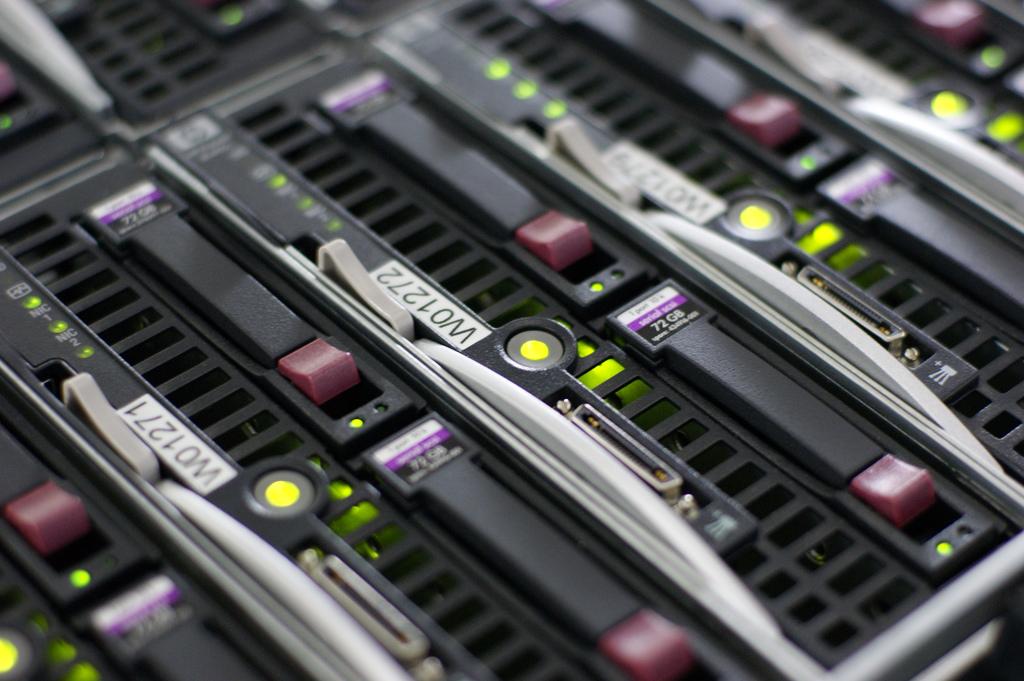 RenderDrive's tweet image. Os contamos las ventajas de usar una granja de render online buff.ly/1EFkfGF . ¿Has probado a usar la nuestra?