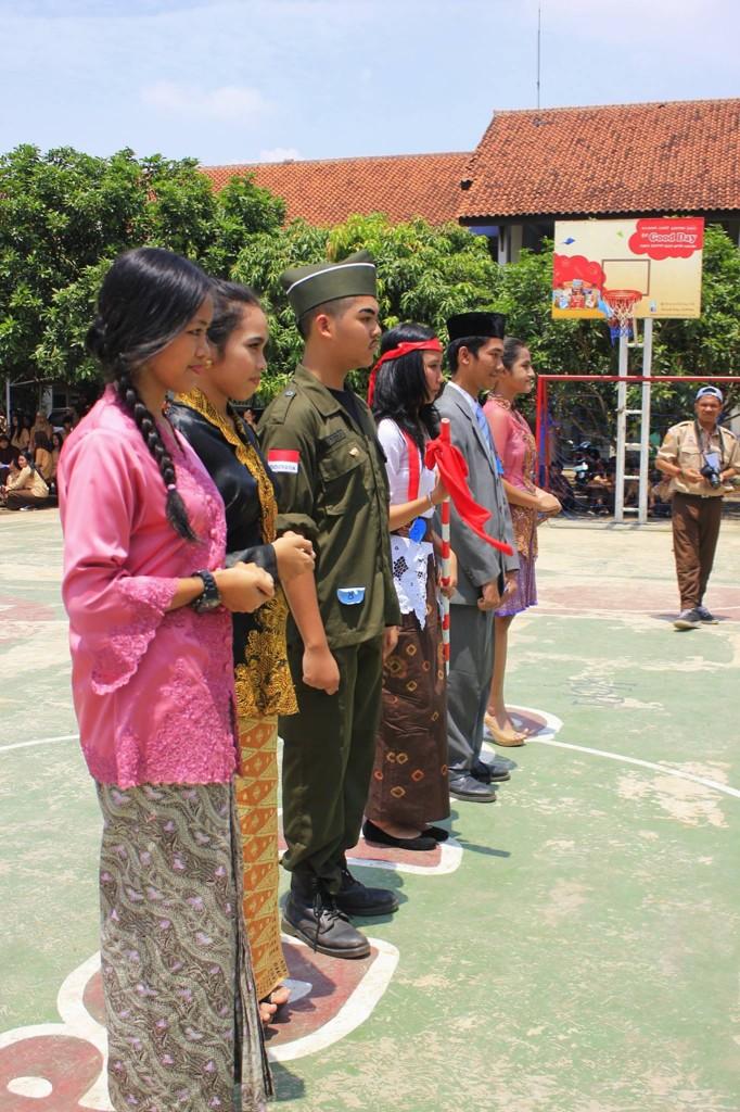 osismpk6tangsel's tweet photo. Retweet tweet ini agar karya Ceren Ratna T. X MIA 1 (1) bisa menjadi juara! http://t.co/2hRS9AQFM6