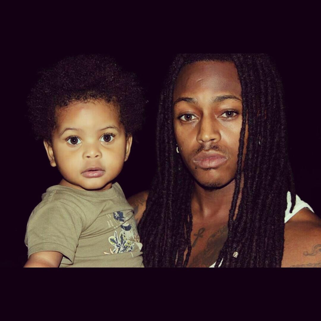 Dirtysmook's tweet photo. Il est tout ce que j'ai
#SuperPapa http://t.co/TCfuAGDXnM