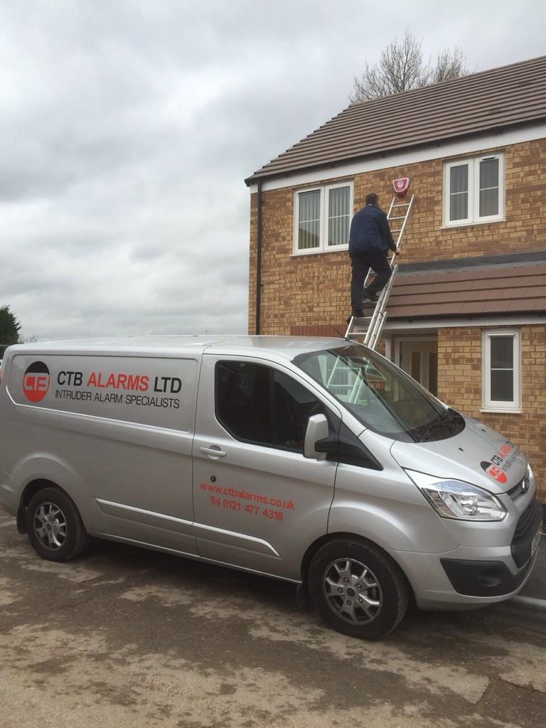 alarm_ctb's tweet image. 