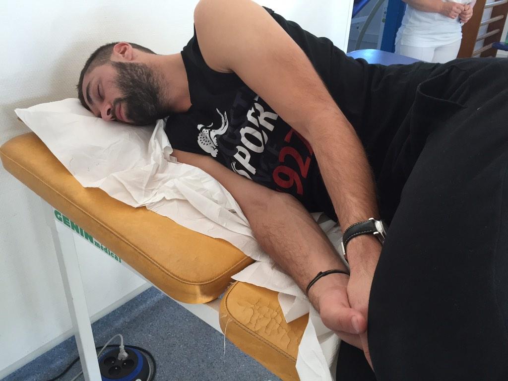 Mon Nounours qui fait la sieste au CERS il a trop travailler !!! <a href="/benoitpaire/">paire benoit</a> . Si c est pas mignon