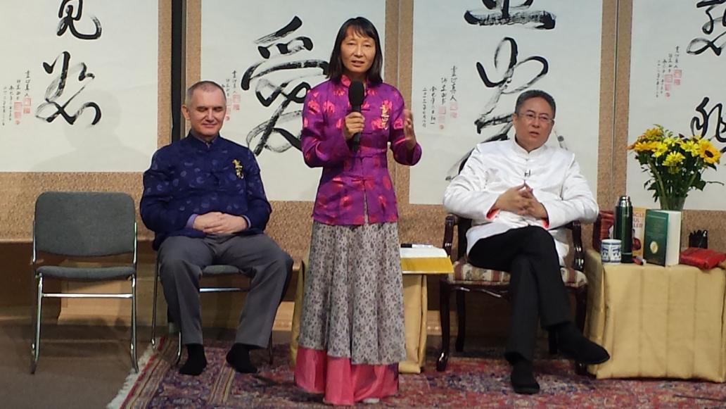 drandmastersha8's tweet image. #SMBSS CoAuthor .@DrRulin experiences soul reach #Tao while listening #MasterSha #Chant #TaoJing