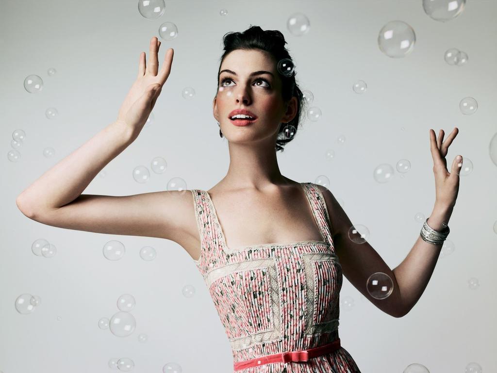 Happy birthday to Anne Hathaway! Which of her films is your favourite? 