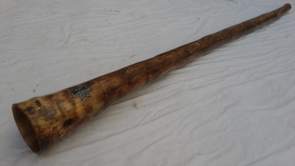 Twistedidge's tweet image. Another custom travellers agave didge in the key of A