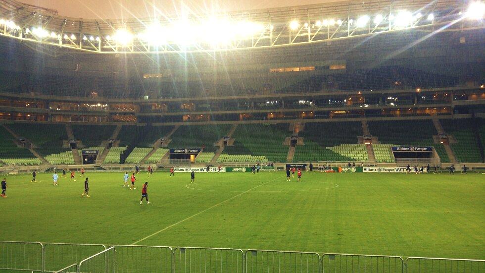Após treino na chuva, drenagem do estádio do Palmeiras é elogiada