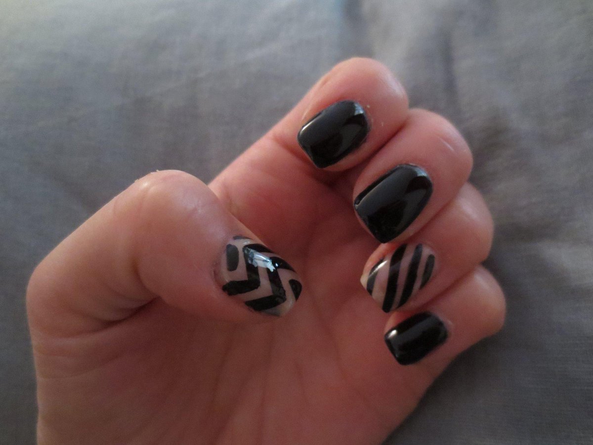 vicokaim's tweet image. my art nails... #olapaizounalphatv