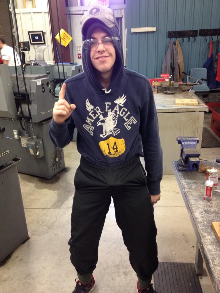 Firm_Hand_Shake's tweet photo. Excited for metal shop! #stayingfirm #HordesStationExclusive #AfterSchoolSpecial @BlainerThompson http://t.co/JNc3Tyn5fh