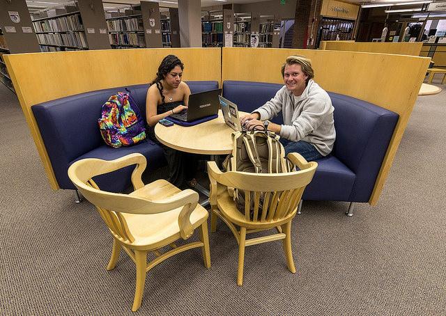 AgatiFurniture's tweet image. Congrats on the renovation @uccslibrary- The students seem to be enjoying their Hampton seats with smiles all around!