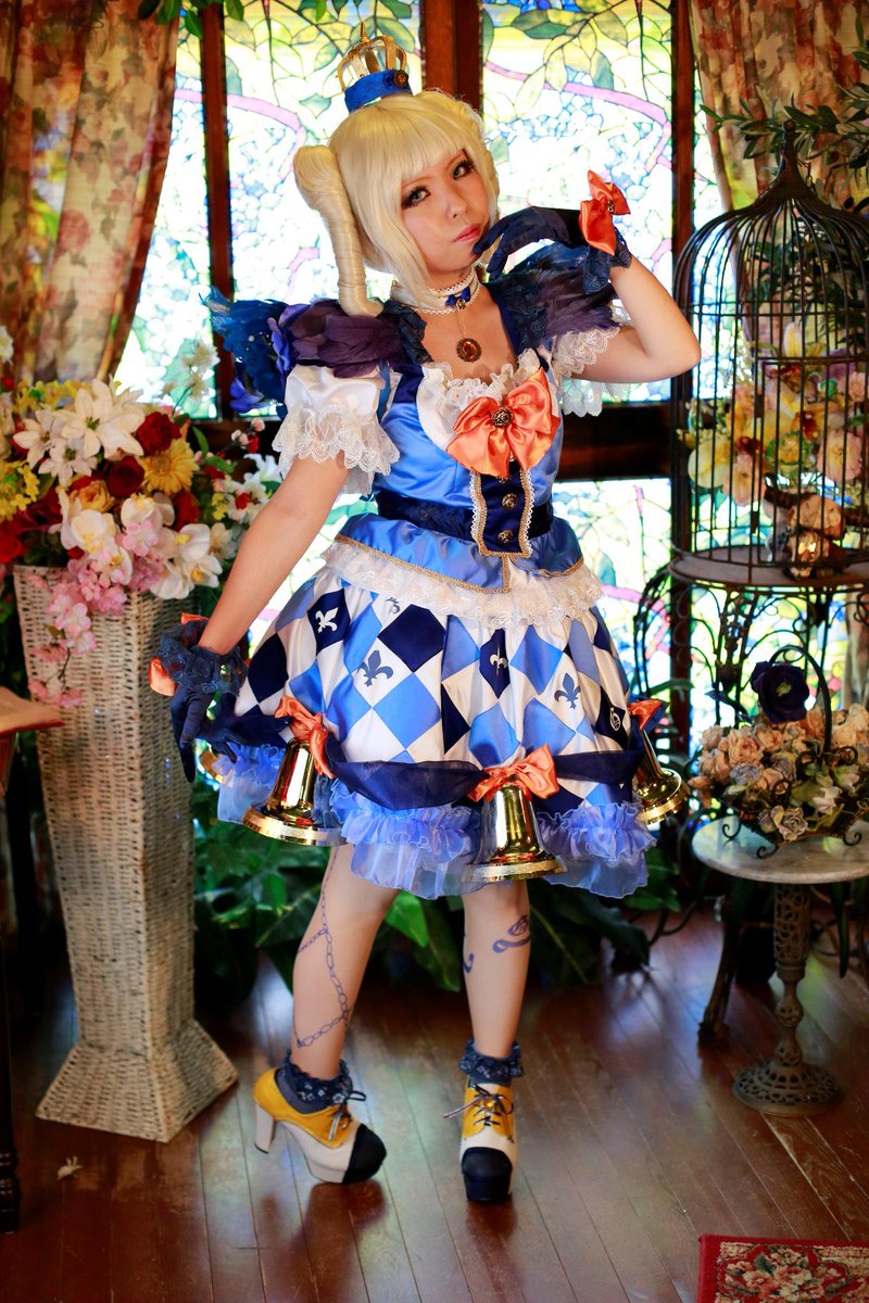 稲子 Twitterren アイカツ ナイトメアカプリコーンコーデ スカート ダイヤ柄は全て布から切り出して接着 縫い付け 文字はpc出力してアイロン接着 羽 グラデーション塗装に薔薇とパール タイツ 手書き レイヤー自作衣装ドmっぷり選手権 アイカツ Http T Co