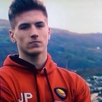 sophie_gilder's tweet photo. Please follow @jackperkiins ! He's 😍😍😍😍😍 #jackfroms4c http://t.co/7DI5tjamsd
