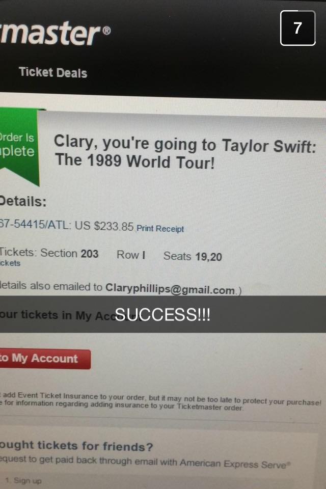 aphtig07's tweet photo. We headed for you @taylorswift13! Pumped is an understatement! @ClaryPooh http://t.co/0SzpqyNITO