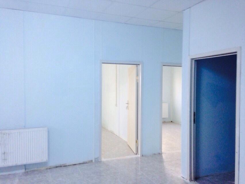 YakupCanbolat's tweet photo. Çukurca-Üzümlü  Gümrük Kapısı Hizmet binasında sona yaklaştık.Hayırlı hizmetlere vesile olsun inşallah... http://t.co/cIDSfXBXV5