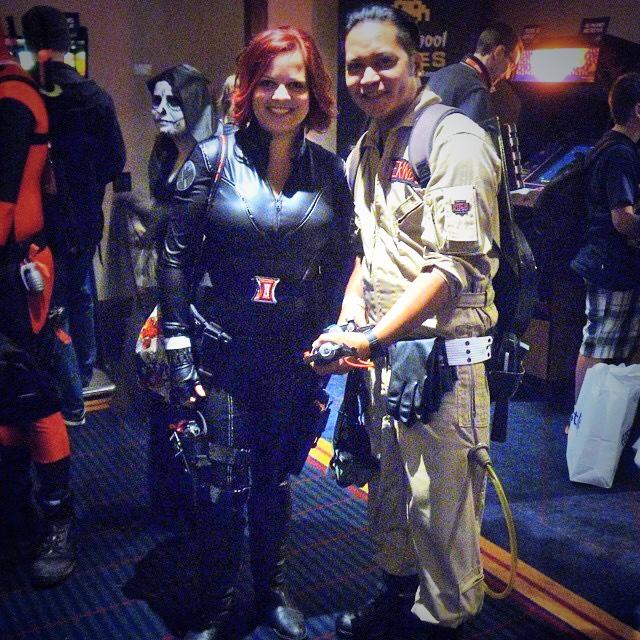 CollectThemAll1's tweet photo. Hanging with Black Widow at #HalCon2014! #Marvel #Ghostbusters30 http://t.co/gJameIp3tf