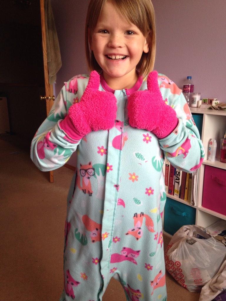 eeemmmmaaa's tweet photo. She wore her pajamas inside out, bless her soul❤️❤️❤️ http://t.co/pCrkgEPF7D