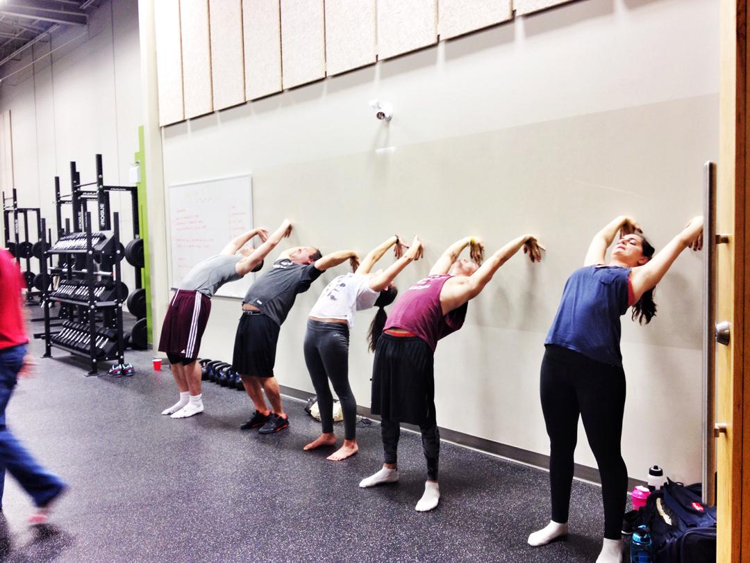 humanvers2's tweet image. Did some bridge work yesterday. Wednesday at H2O is #balanceday &amp;amp; we do gymnastics strength training too #gst