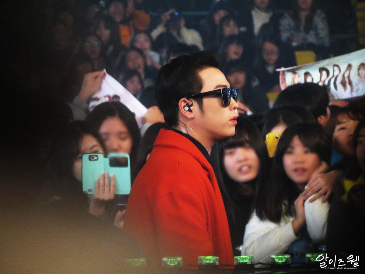 Alliswell_S2's tweet photo. 141113 멜론뮤직어워즈 #피오 #표지훈 http://t.co/Ozsi2JuRqR