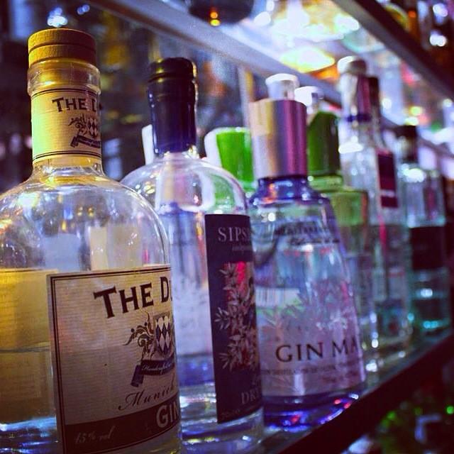 cactusbarbcn's tweet photo. La millor selección d’alcohols al Cactus Bar!

The finest drink selection at the Cactus Bar! http://t.co/7isPu7XEkK