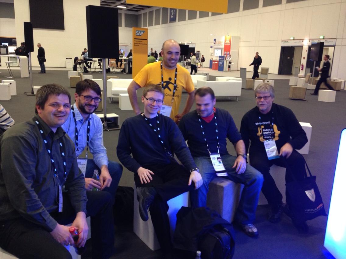 The cool kids aka Birds of Feather topic leaders #SCN #SAPtd