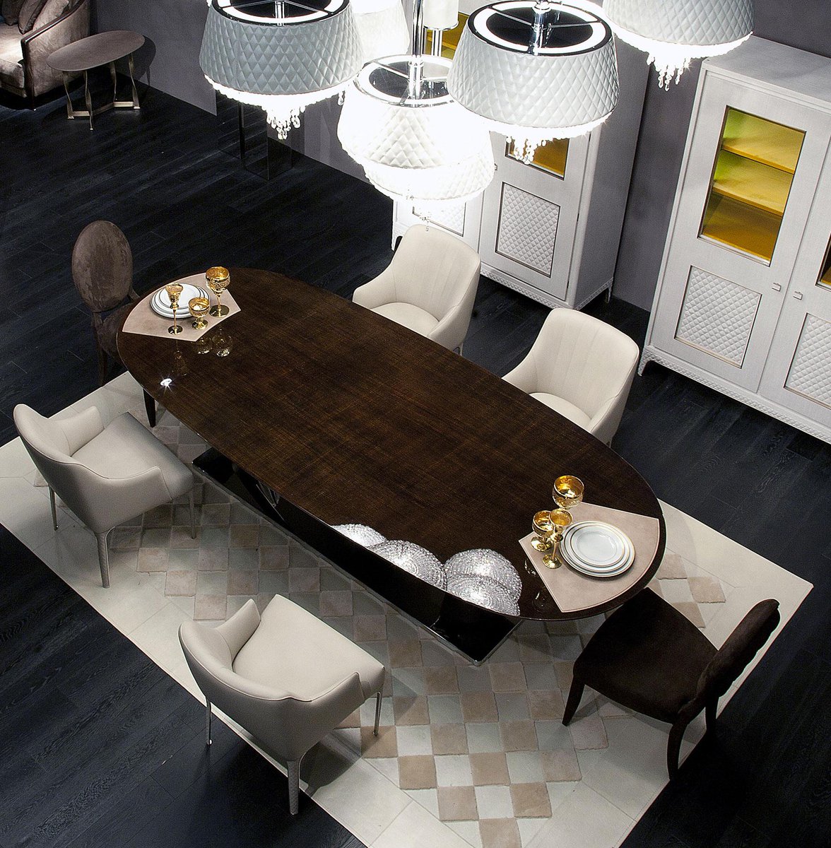 DecorAndComfort's tweet photo. #Rugiano #Decorandcomfort #Italianquality #Italianfurniture #madeinitaly #luxurylifestyle #design #art #vk http://t.co/1HhTWyPL9n
