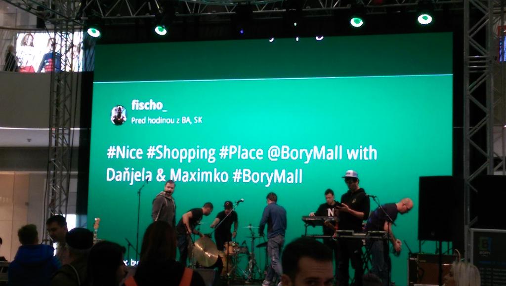 fischo_'s tweet photo. #BoryMall by #enplug 👍 http://t.co/AwkKILl3LA
