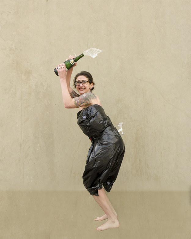 Catching Champagne With Your Butt Like Kim Kardashian http://t.co/0f5F0TZsrW Catching Champagne With Your Butt Like Kim Kardashian http://t.co/0f5F0TZsrW