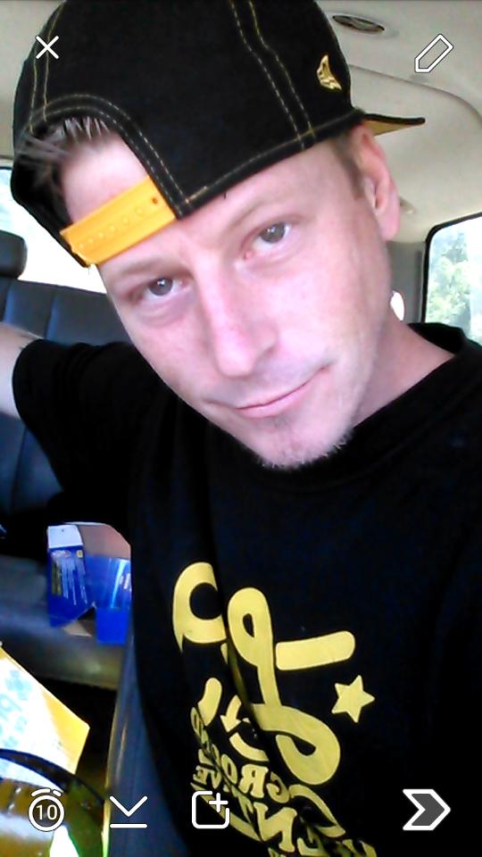 M0NSTAR_ENT's tweet photo. Shout out to @LRGClothing #Salute #We #Support #LRG #WeOutHere #NATIONWIDE  #YoungLyte #MonstarENT #FutureInMaking http://t.co/KHUmk0FOiR