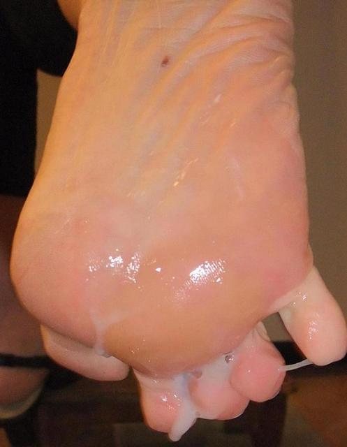 fetishpies's tweet photo. Morris & Jackie 6! #feet #footfetish #foot #toes #soles #pies #jackiefeet
#cumfeet http://t.co/ETADvzsQKq