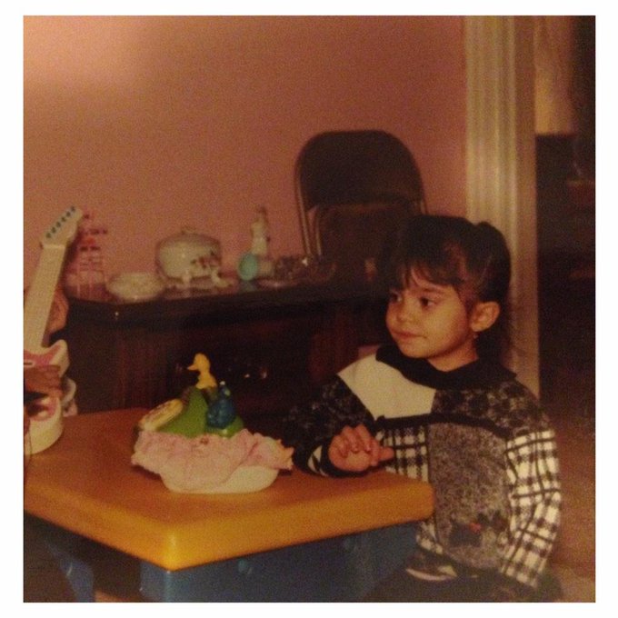 #tbt and my not impressed face 😒 lol http://t.co/t6HIAl7rQQ<a href="/tag/tbt"class="tags">#tbt</a>