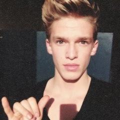 codyspmsn's tweet photo. Felt so right, couldn't be wrong
Love at first sight if that exists at all
I couldn't move, felt like I was stuck http://t.co/xeR01QK6Gl