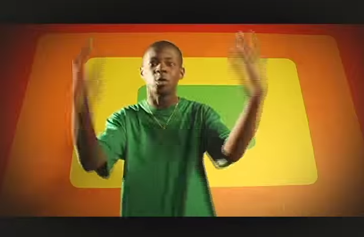 Notre invité, @Karim_Ouellet, bien avant qu'il envahisse les ondes radio! #2006 #TBT youtube.com/watch?v=vC6qCA…