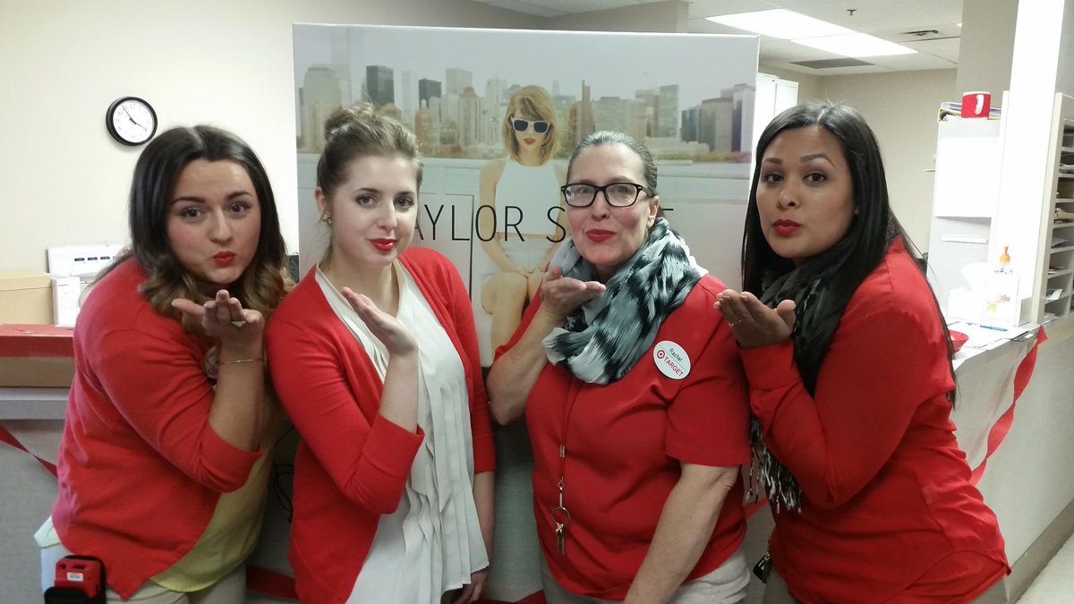 #TaylorSwift day yesterday at work! #TS1989 playing all day and #Redlips