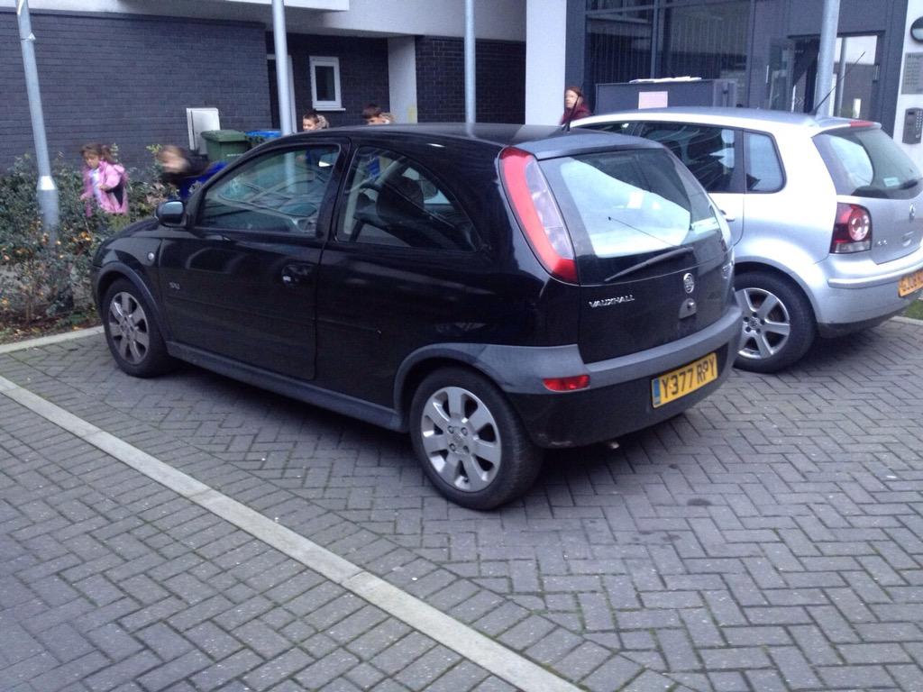 Selfmadezimm's tweet photo. Vauxhall Corsa 1.2 sxi 60k on the clock good condition with valid mot and tax great car for new drivers http://t.co/UB49TqIsB5