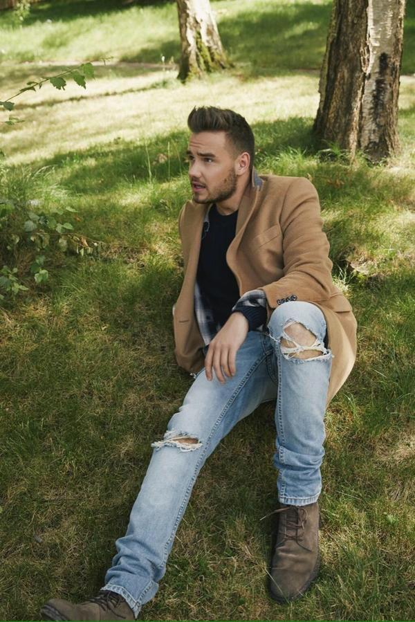 olivia_styles72's tweet photo. Я: *вижу фото*
Я: *увозят в скорую на носилках*
#FOURTAKEOVER #18onedirection #stealmygirlacoustic http://t.co/VjJKNyL8N9